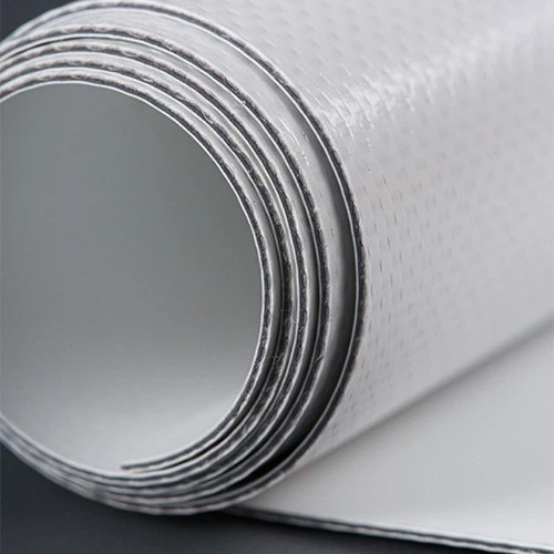 100% tkaniny zatemnění